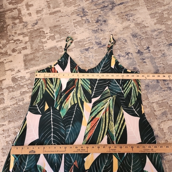 Ours XXL women's tropical maxi dress. Pockets. Soft, comfy, stretchy. - Picture 4 of 13